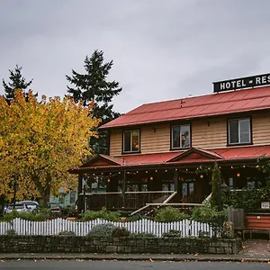 Salt Spring Inn Ganges