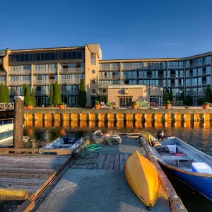 Oceanfront At Hotel Cowichan Bay